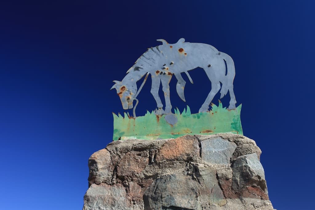 Tom Mix Monument