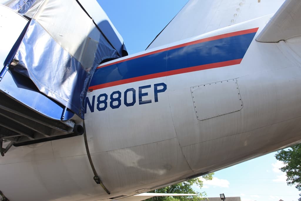 880 Echo Papa