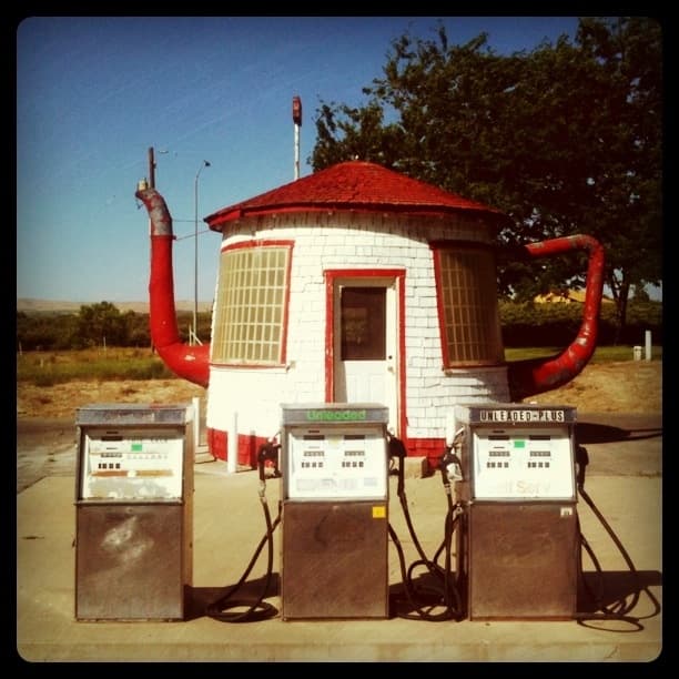 Teapot Dome Gas Station