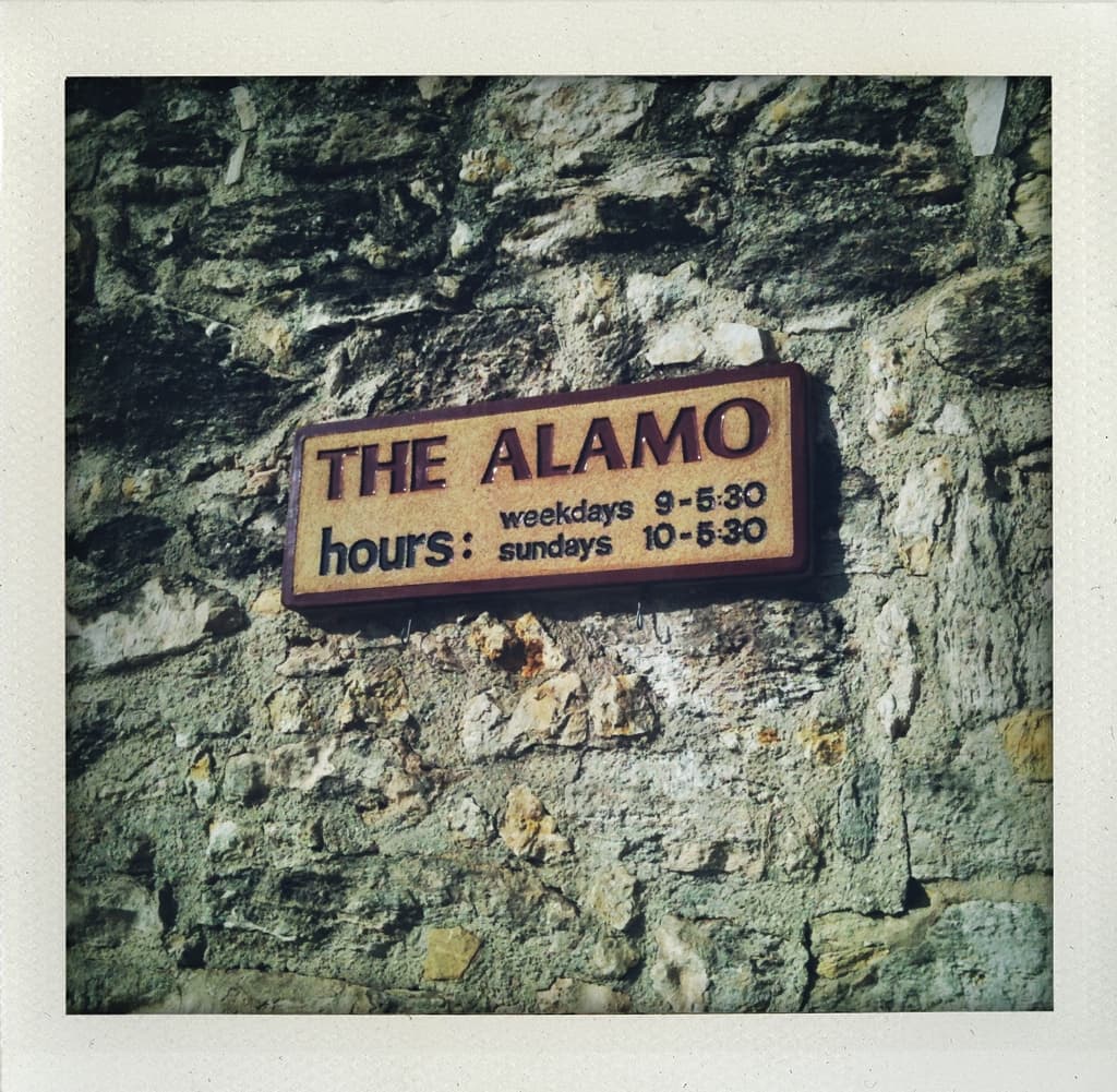 alamo hours